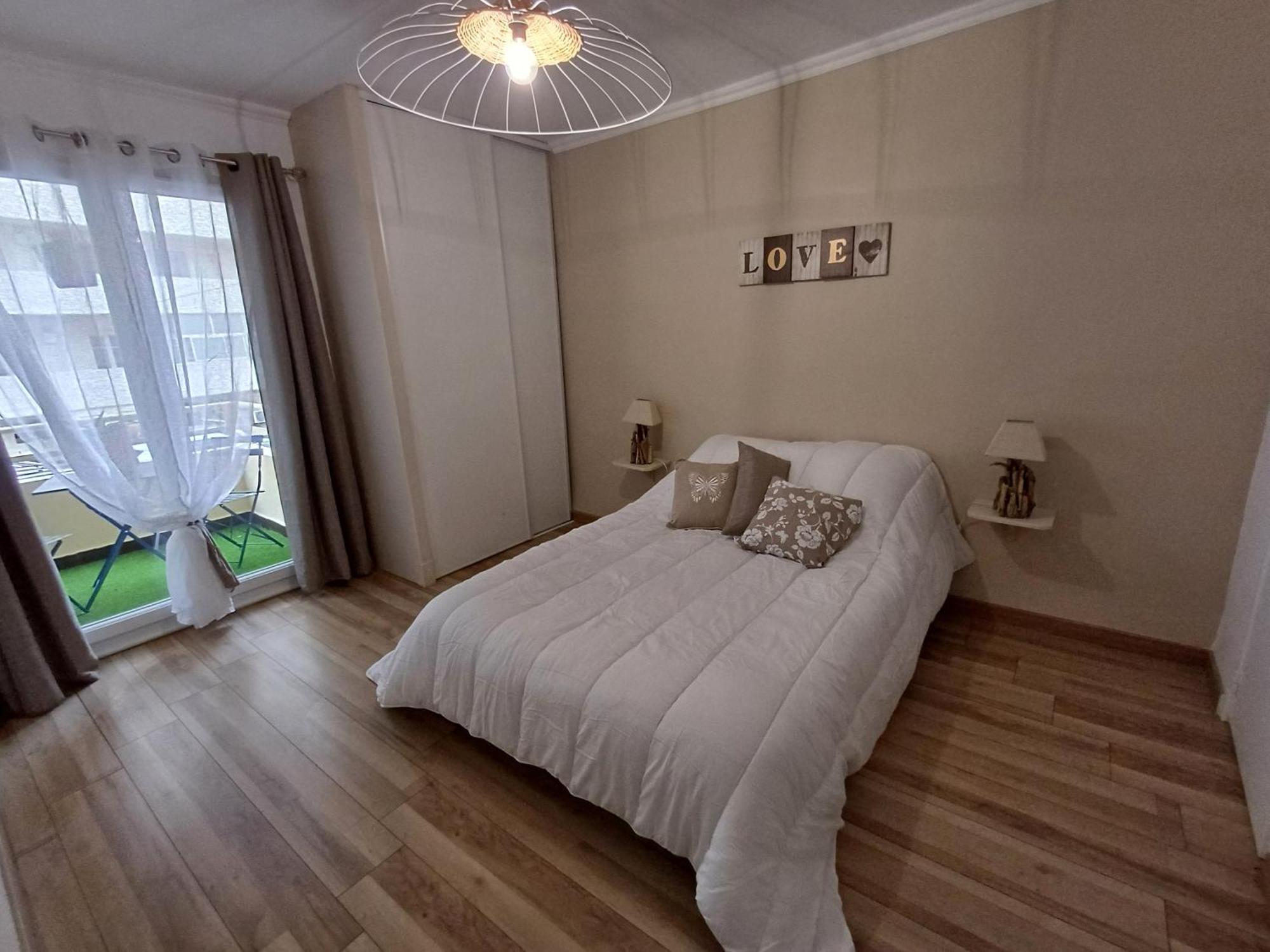 Bed and Breakfast Plein Soleil Petit Dej Compris Compris Tulon Zewnętrze zdjęcie