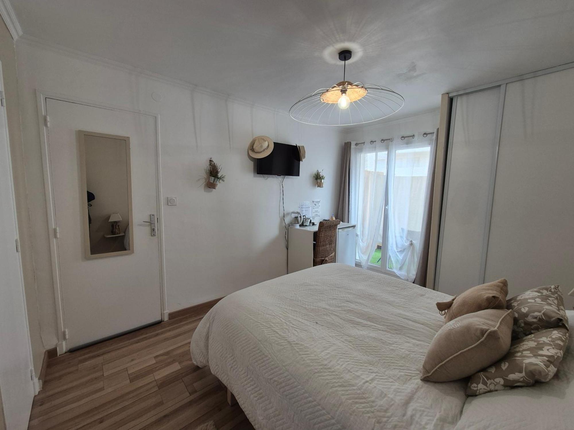 Bed and Breakfast Plein Soleil Petit Dej Compris Compris Tulon Pokój zdjęcie